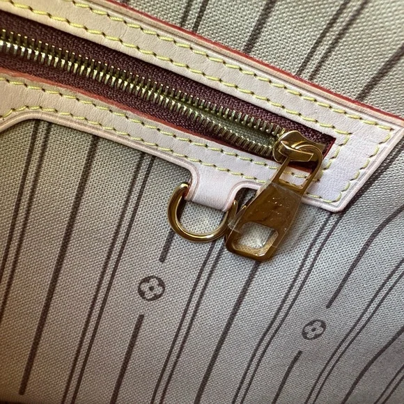 Louise Vuitton Monogram Delightful PM - Picture 7 of 12